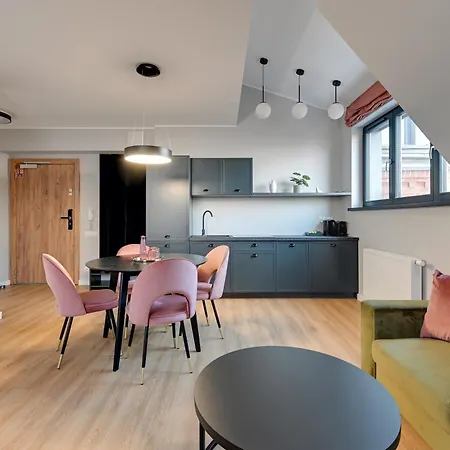 Waterlane Vintage - Fitness & Gym By Downtown Gdańsk